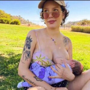 15+ Celebrity Moms Who Proudly Normalize Breastfeeding in Public